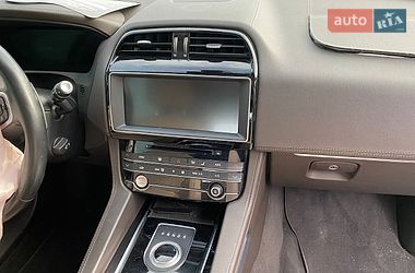 Позашляховик / Кросовер Jaguar F-Pace 2019 в Львові