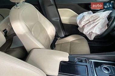 Позашляховик / Кросовер Jaguar F-Pace 2019 в Львові