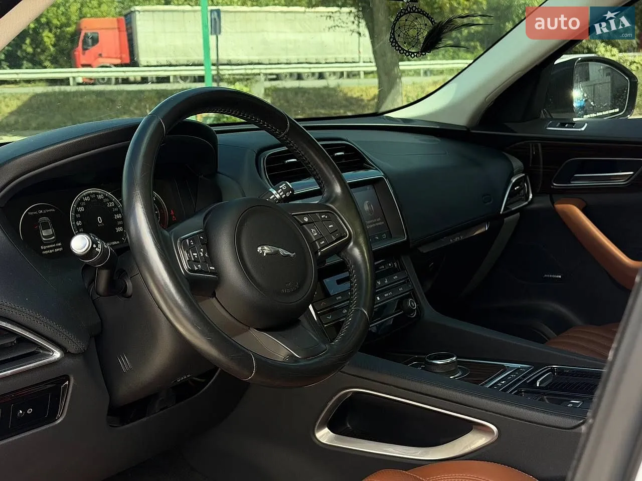 2016 Jaguar F-Pace - мініатюра 9