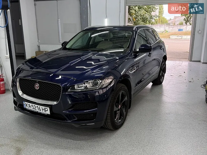 Jaguar F-Pace 2016