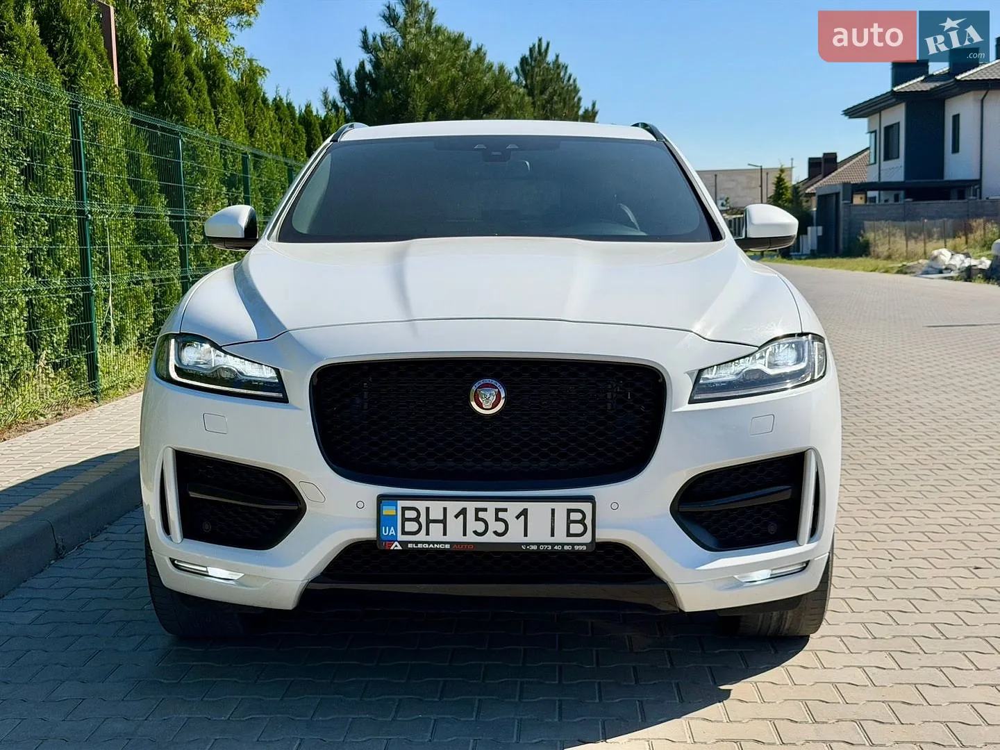 2017 Jaguar F-Pace - мініатюра 17