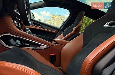Позашляховик / Кросовер Jaguar F-Pace 2023 в Києві