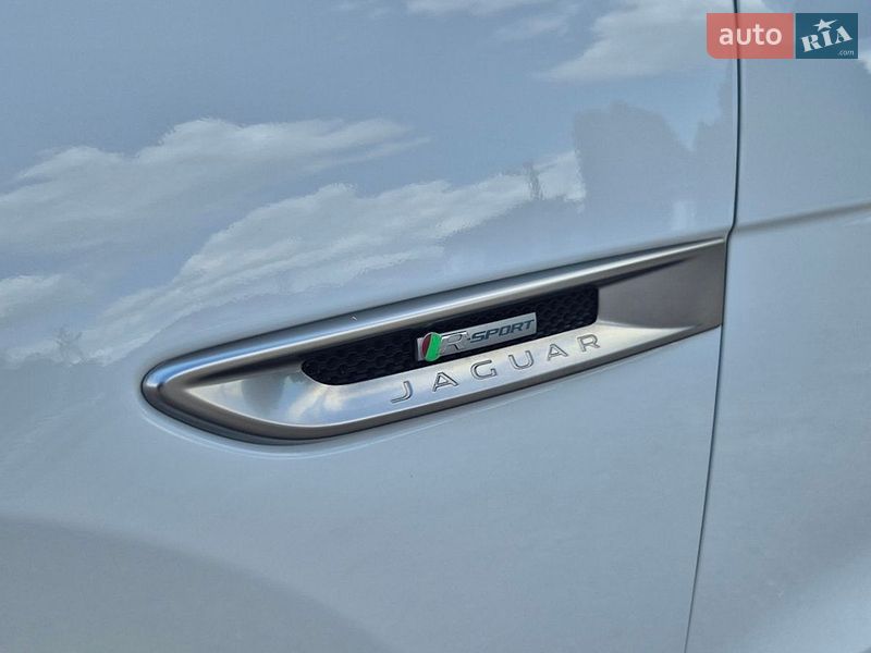 Внедорожник / Кроссовер Jaguar F-Pace 2017 в Дубно