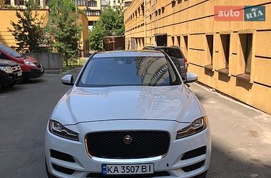 Позашляховик / Кросовер Jaguar F-Pace 2017 в Києві
