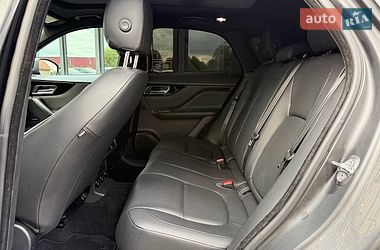 Позашляховик / Кросовер Jaguar F-Pace 2016 в Луцьку