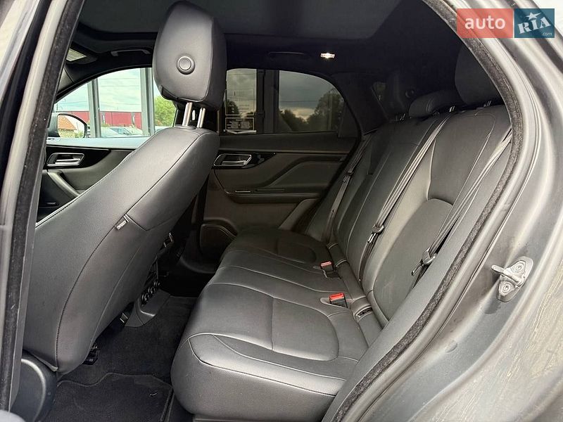 Позашляховик / Кросовер Jaguar F-Pace 2016 в Луцьку