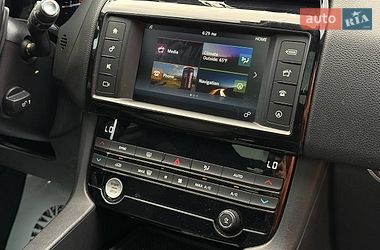 Позашляховик / Кросовер Jaguar F-Pace 2016 в Луцьку