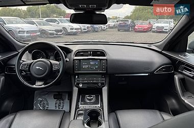 Позашляховик / Кросовер Jaguar F-Pace 2016 в Луцьку