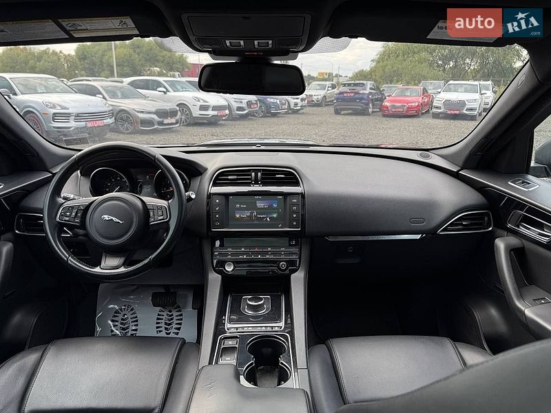 Позашляховик / Кросовер Jaguar F-Pace 2016 в Луцьку