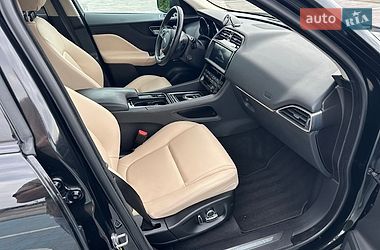 Внедорожник / Кроссовер Jaguar F-Pace 2020 в Луцке