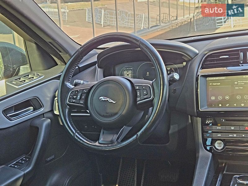 Внедорожник / Кроссовер Jaguar F-Pace 2016 в Киеве