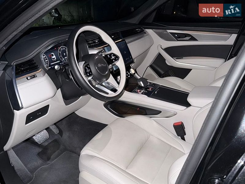 Внедорожник / Кроссовер Jaguar F-Pace 2024 в Ирпене