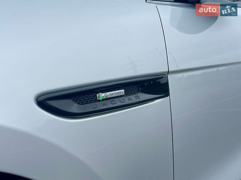Позашляховик / Кросовер Jaguar F-Pace 2017 в Рівному