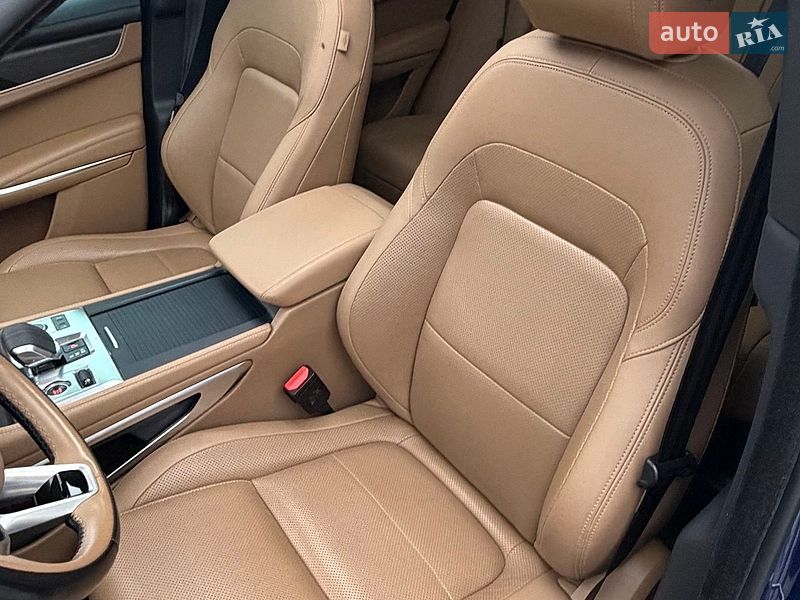 Позашляховик / Кросовер Jaguar F-Pace 2021 в Рівному