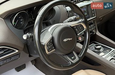 Позашляховик / Кросовер Jaguar F-Pace 2016 в Одесі