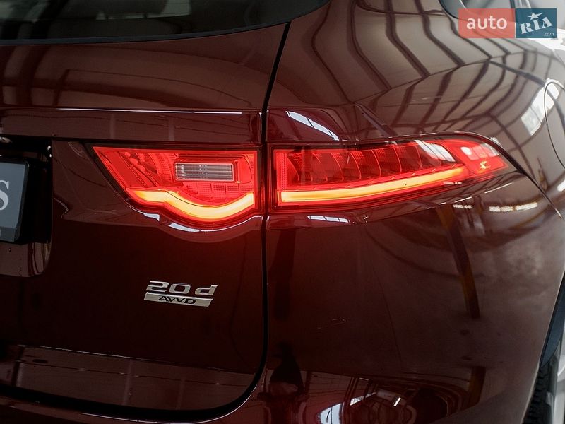 Позашляховик / Кросовер Jaguar F-Pace 2016 в Чернівцях