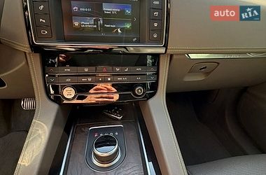 Позашляховик / Кросовер Jaguar F-Pace 2017 в Чернівцях