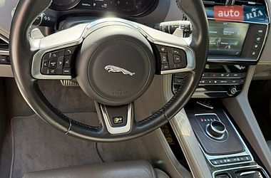 Позашляховик / Кросовер Jaguar F-Pace 2017 в Чернівцях