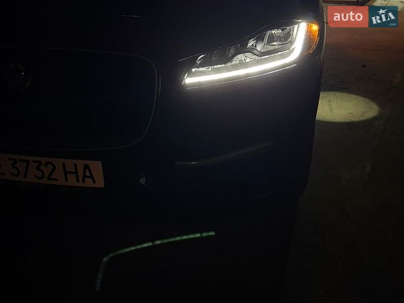 Позашляховик / Кросовер Jaguar F-Pace 2017 в Чернівцях