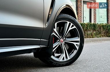 Позашляховик / Кросовер Jaguar F-Pace 2021 в Києві