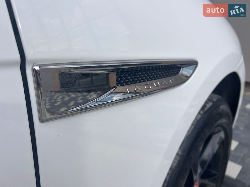 Внедорожник / Кроссовер Jaguar F-Pace 2019 в Тернополе