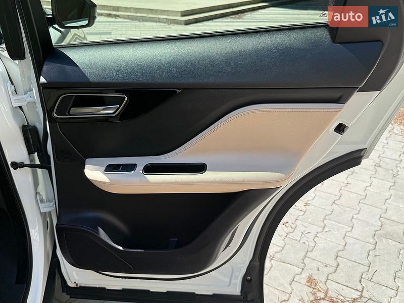 Позашляховик / Кросовер Jaguar F-Pace 2019 в Тернополі