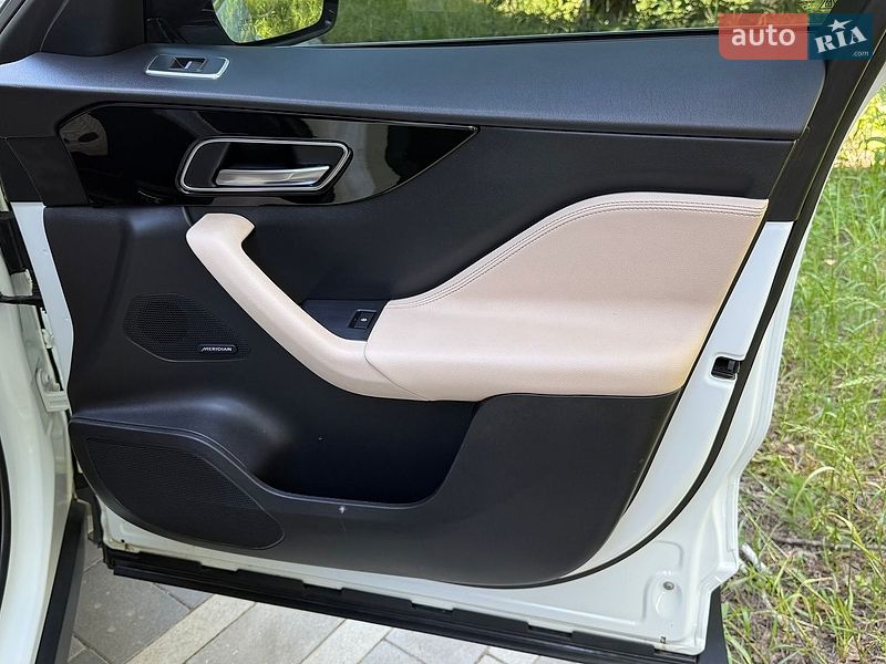 Внедорожник / Кроссовер Jaguar F-Pace 2019 в Тернополе