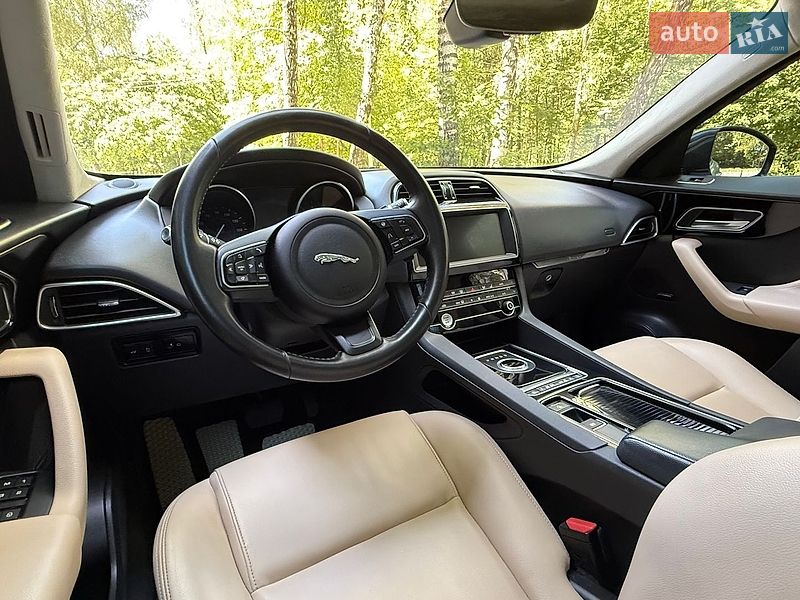 Внедорожник / Кроссовер Jaguar F-Pace 2019 в Тернополе