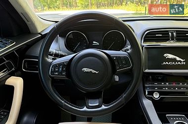 Внедорожник / Кроссовер Jaguar F-Pace 2019 в Тернополе