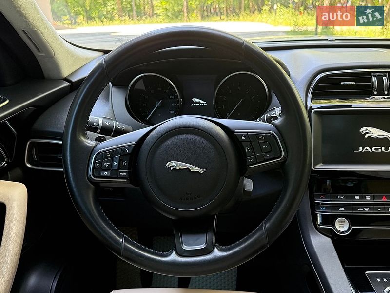 Внедорожник / Кроссовер Jaguar F-Pace 2019 в Тернополе