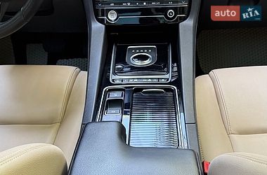Внедорожник / Кроссовер Jaguar F-Pace 2019 в Тернополе