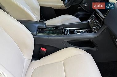 Внедорожник / Кроссовер Jaguar F-Pace 2019 в Тернополе