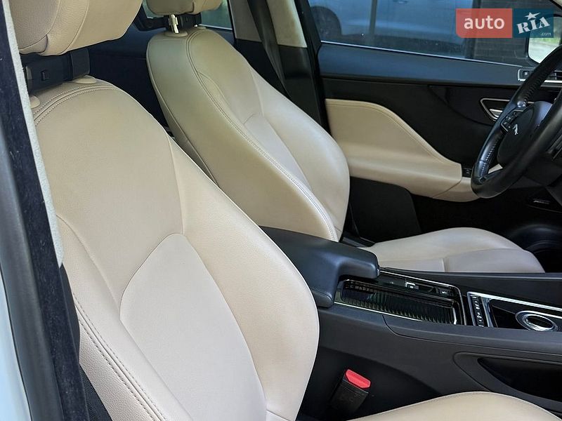 Внедорожник / Кроссовер Jaguar F-Pace 2019 в Тернополе