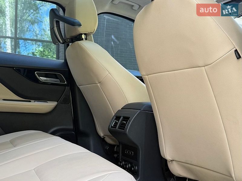 Позашляховик / Кросовер Jaguar F-Pace 2019 в Тернополі