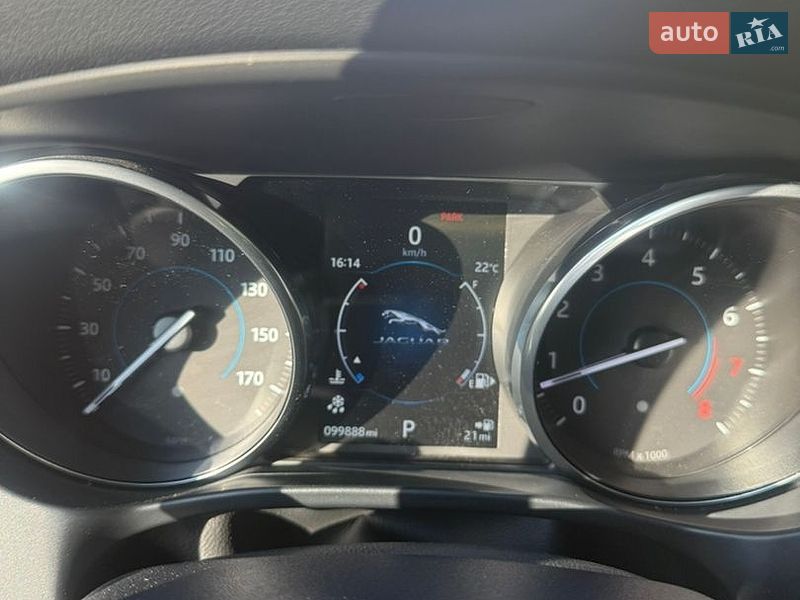 Внедорожник / Кроссовер Jaguar F-Pace 2016 в Киеве фото 14 Внедорожник / Кроссовер Jaguar F-Pace 2016 в Киеве
