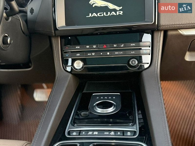 Внедорожник / Кроссовер Jaguar F-Pace 2018 в Киеве