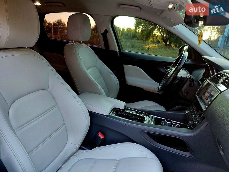 Позашляховик / Кросовер Jaguar F-Pace 2016 в Чернігові