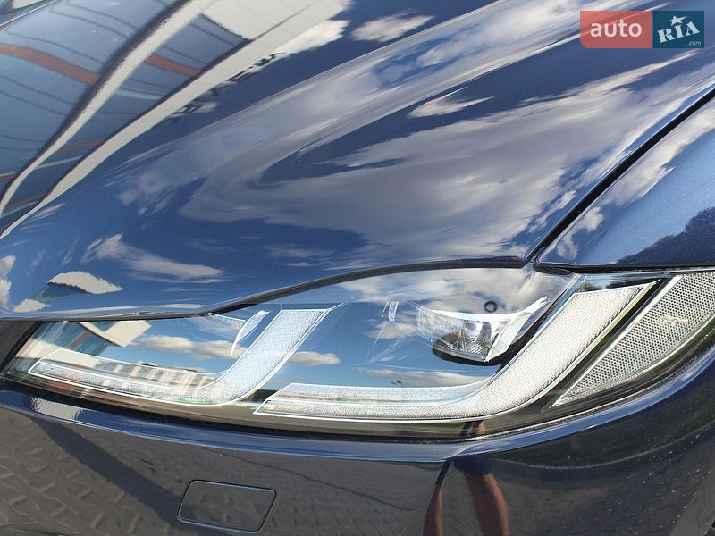 Внедорожник / Кроссовер Jaguar F-Pace 2022 в Ровно
