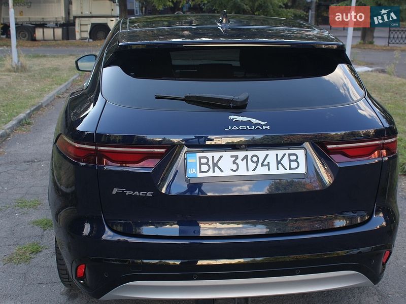 Внедорожник / Кроссовер Jaguar F-Pace 2022 в Ровно
