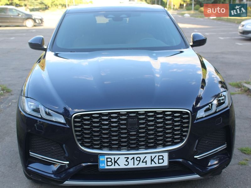 Внедорожник / Кроссовер Jaguar F-Pace 2022 в Ровно