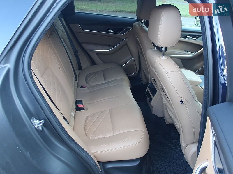 Внедорожник / Кроссовер Jaguar F-Pace 2022 в Ровно