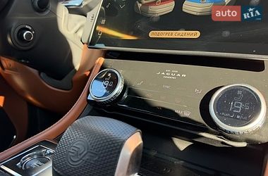 Внедорожник / Кроссовер Jaguar F-Pace 2024 в Киеве
