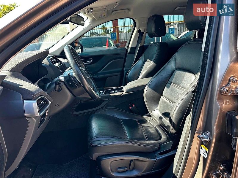 Внедорожник / Кроссовер Jaguar F-Pace 2016 в Одессе