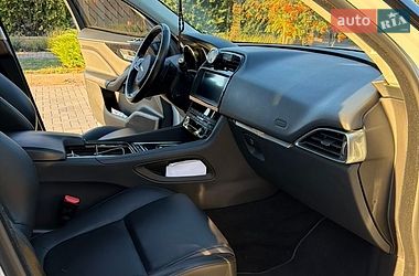 Внедорожник / Кроссовер Jaguar F-Pace 2019 в Киеве