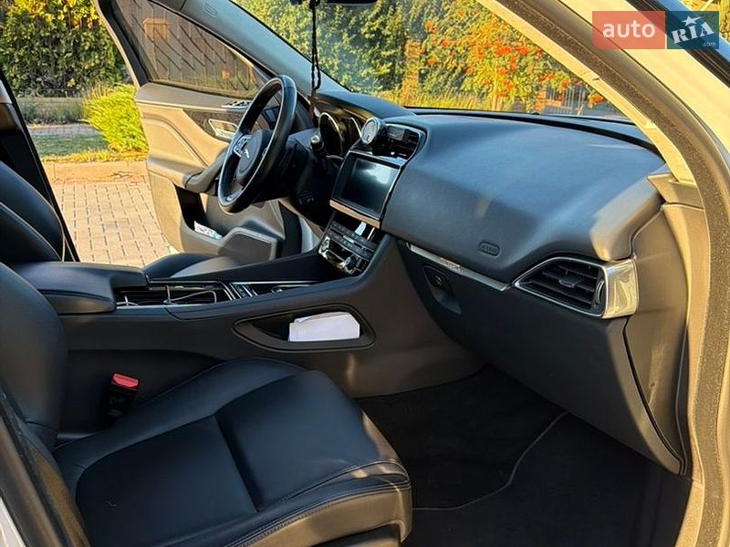 Внедорожник / Кроссовер Jaguar F-Pace 2019 в Киеве