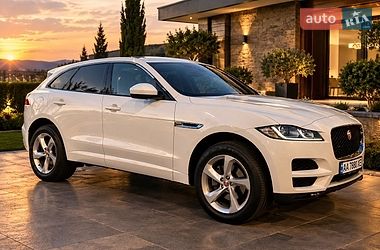 Внедорожник / Кроссовер Jaguar F-Pace 2016 в Киеве