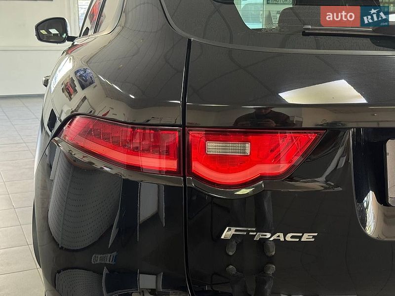 Внедорожник / Кроссовер Jaguar F-Pace 2016 в Киеве