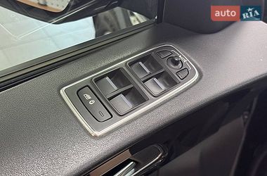 Внедорожник / Кроссовер Jaguar F-Pace 2016 в Киеве