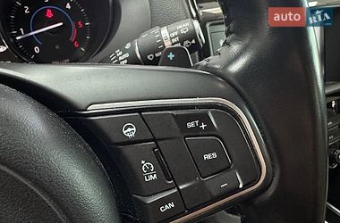 Внедорожник / Кроссовер Jaguar F-Pace 2016 в Киеве