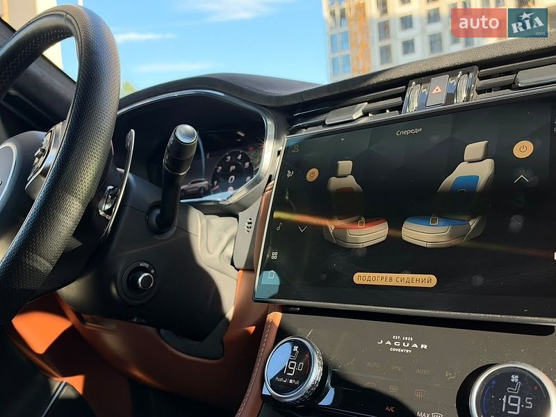 Позашляховик / Кросовер Jaguar F-Pace 2023 в Києві фото 133 Позашляховик / Кросовер Jaguar F-Pace 2023 в Києві